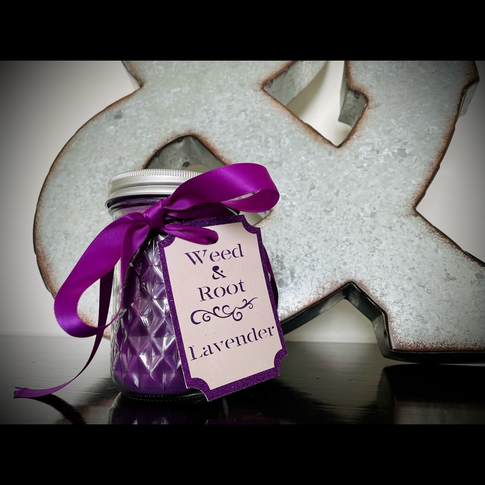 16 once paraffin candle. Lavender scented 💜